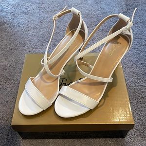 White cross strap heels size 9.5 NIB